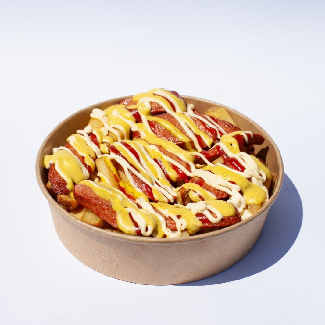 Salchipapas peruanas – street food peruano en Valencia